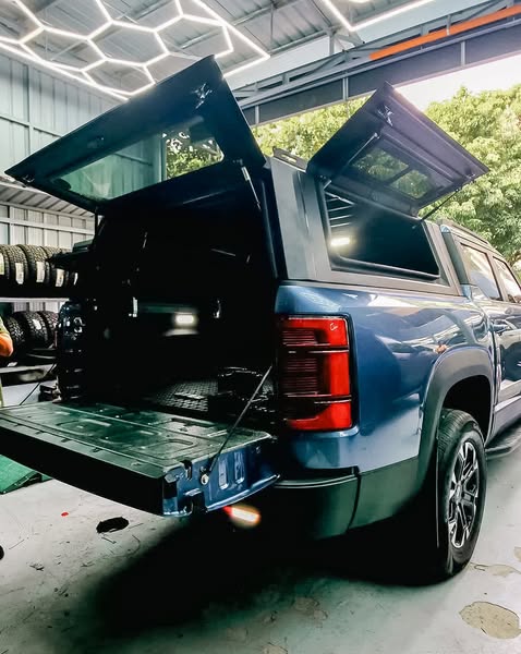 Mountain Mule Aluminum Canopy Box