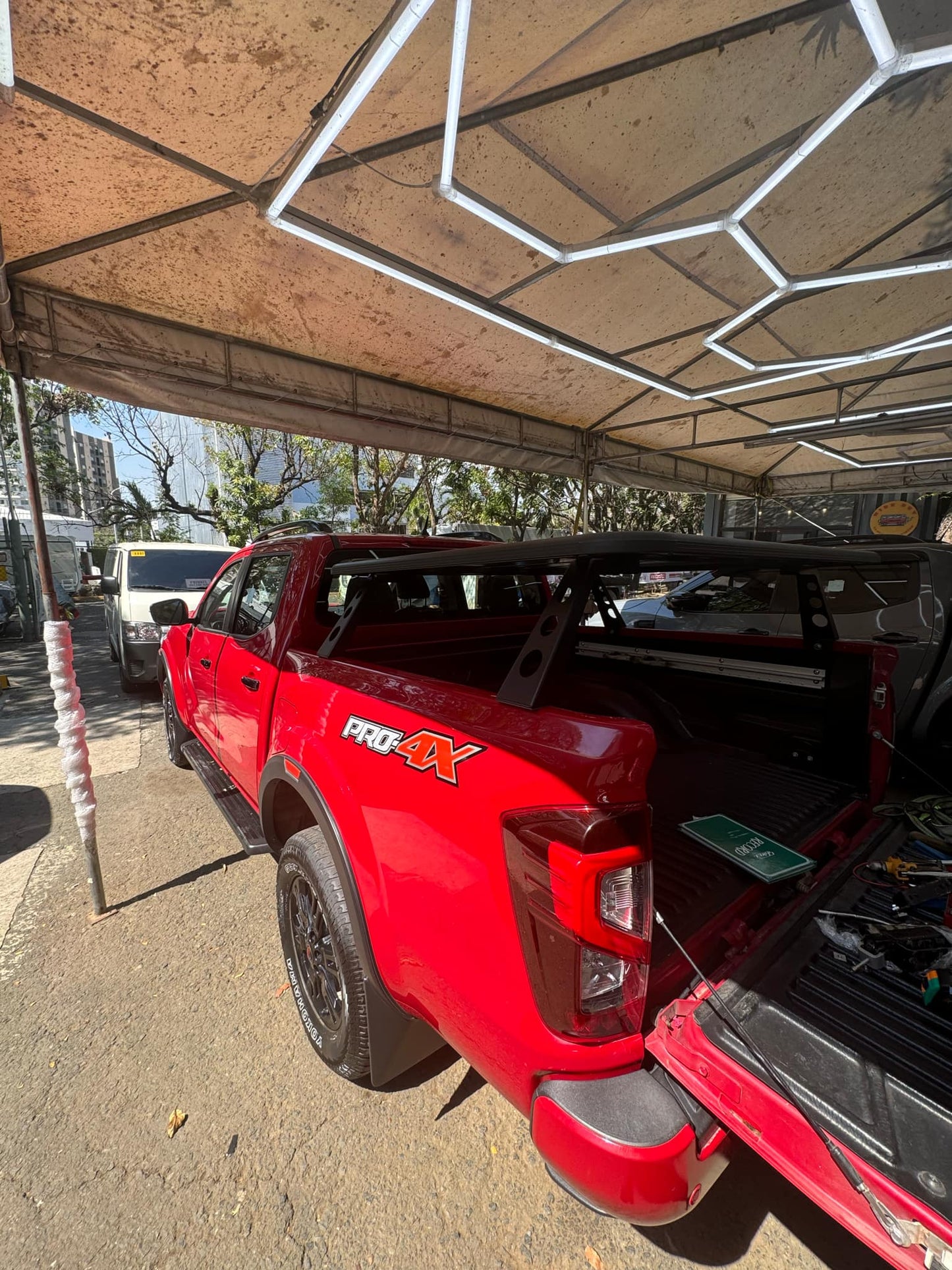 Mammoth Aluminum Bed Rack