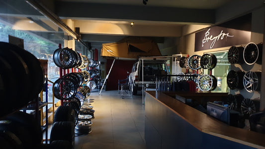 Adventure Kings Now in Black Rhino San Juan