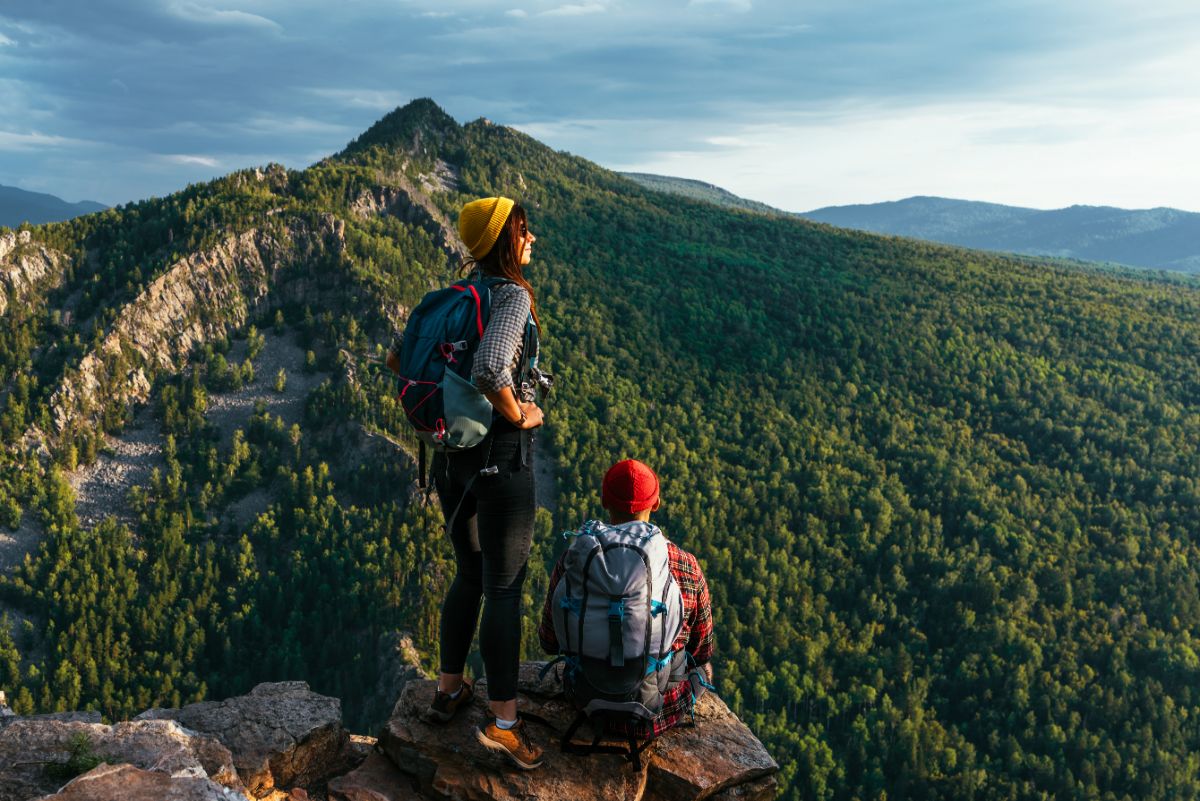 Backpcking 6 Essentials For Backpacking