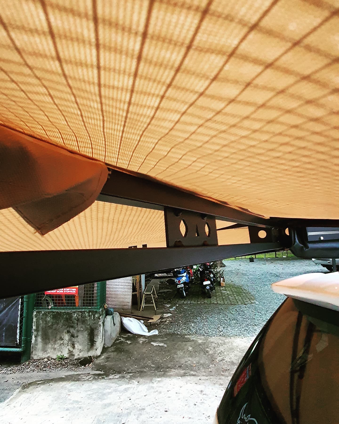 Mammoth Switch Blade 270 Awning