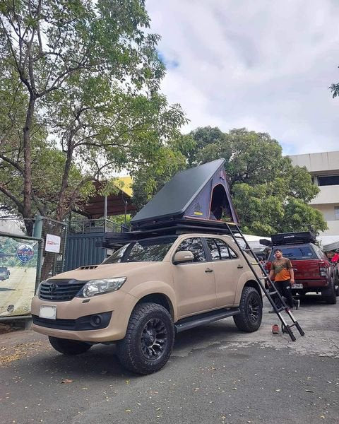 Mammoth Slimshell Rooftop tent