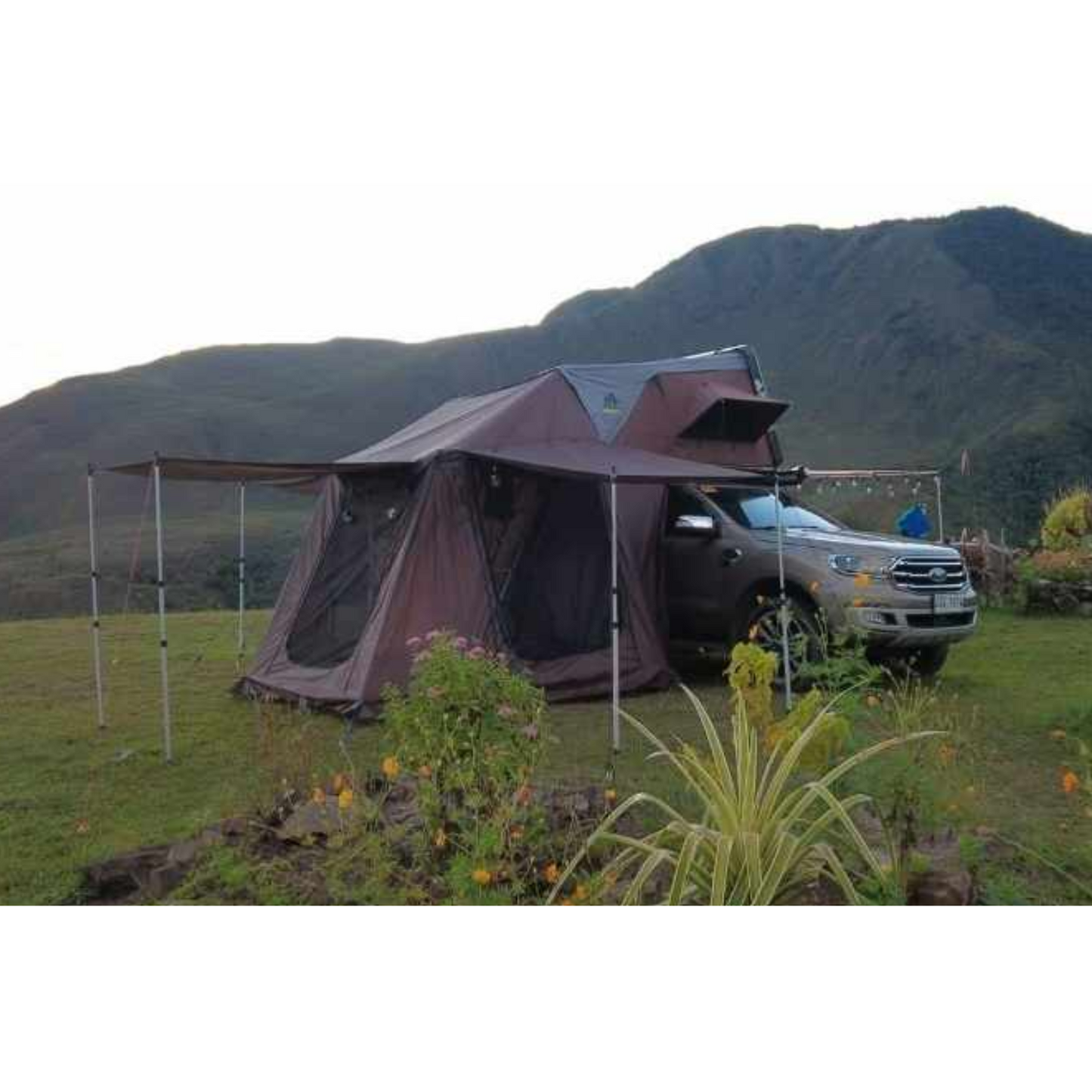 Mammoth Sumit Suite Rooftop Tent